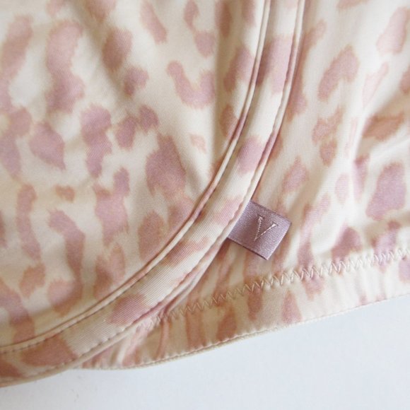 38C Victoria's Secret Unlined Demi Bra Smooth Silky Satin Ivory Leopard - Picture 6 of 8